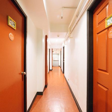 Reddoorz At Nirvana Pension House 바콜로드 외부 사진