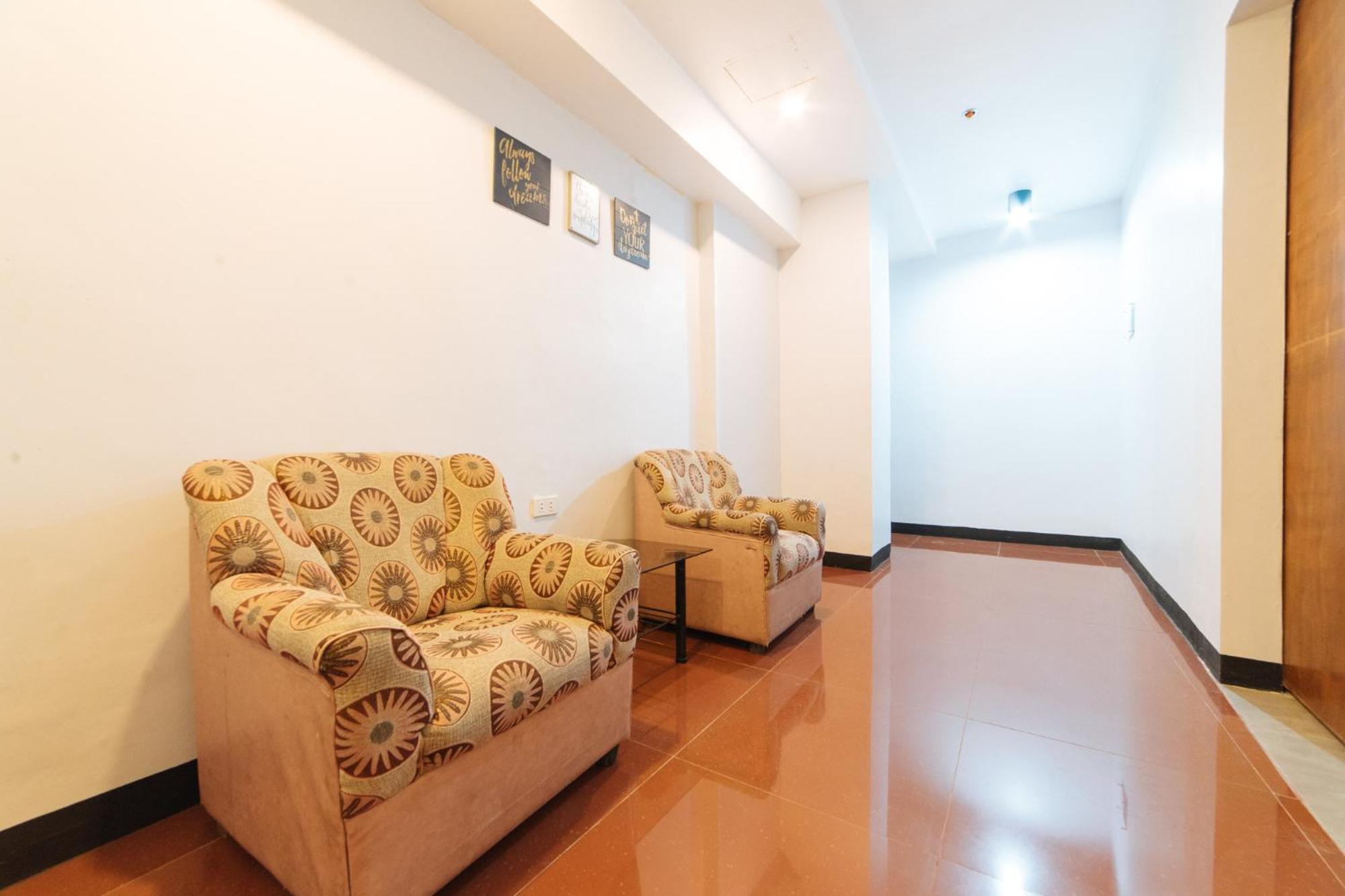 Reddoorz At Nirvana Pension House 바콜로드 외부 사진