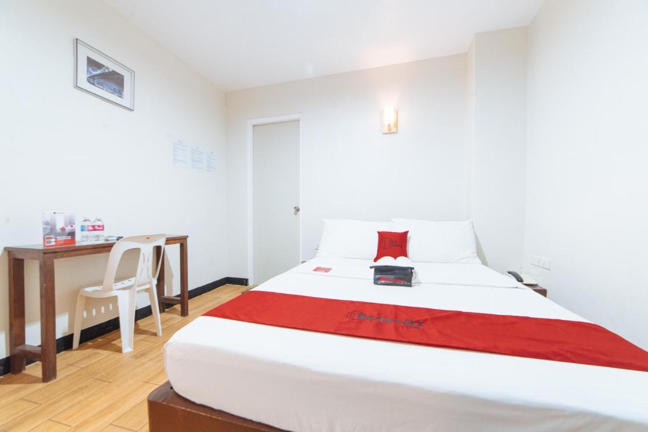 Reddoorz At Nirvana Pension House 바콜로드 외부 사진