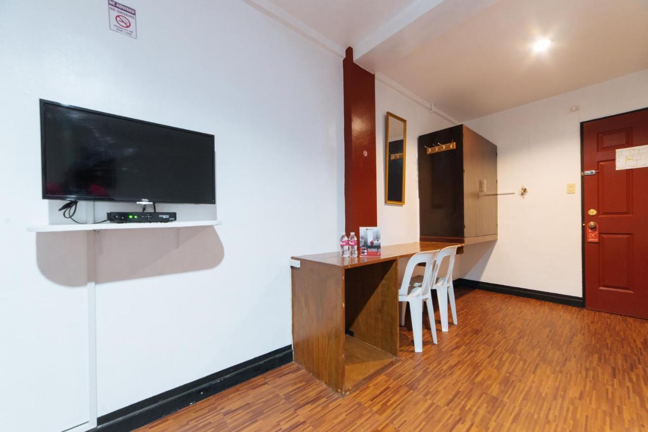 Reddoorz At Nirvana Pension House 바콜로드 외부 사진