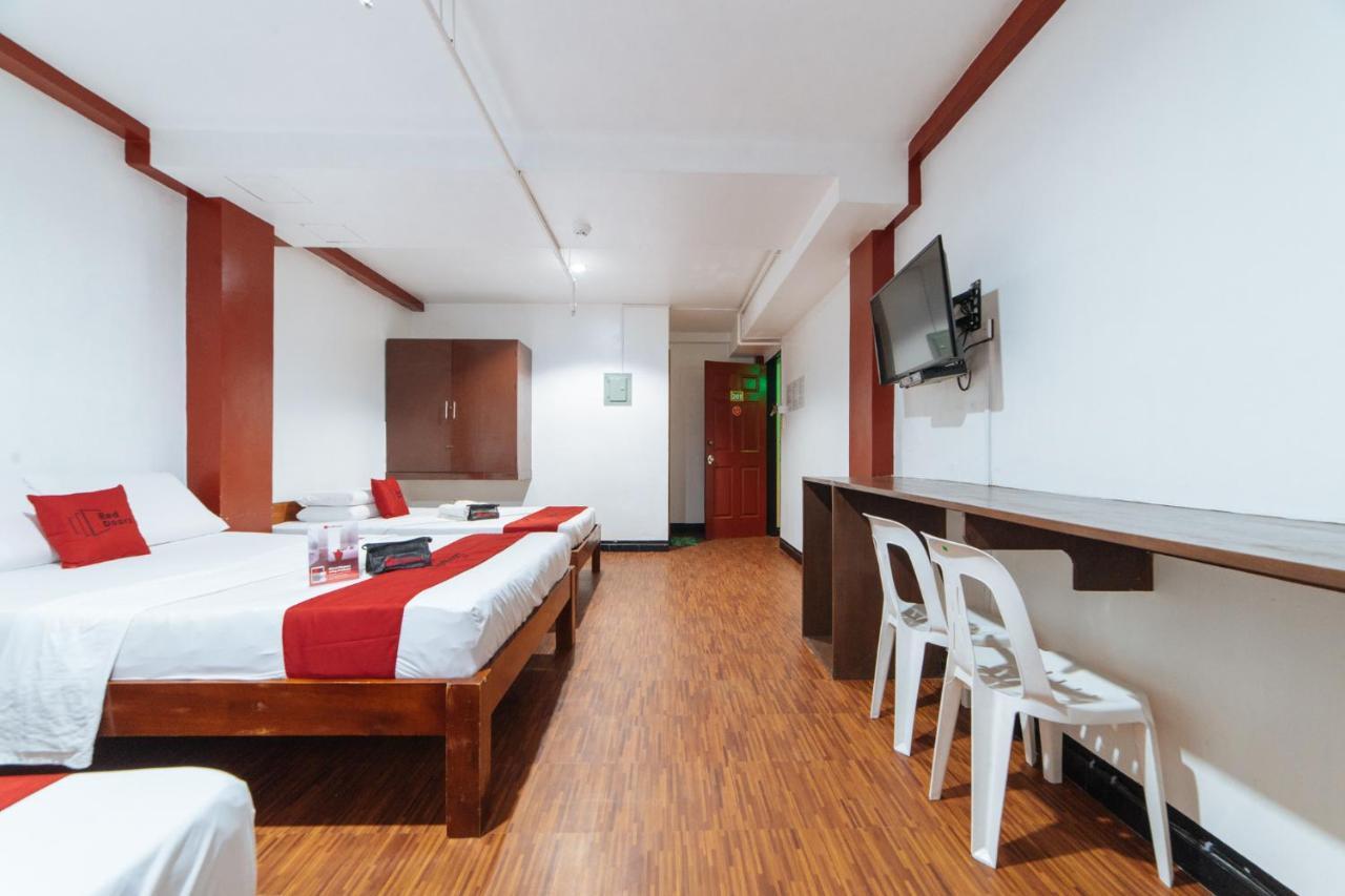 Reddoorz At Nirvana Pension House 바콜로드 외부 사진